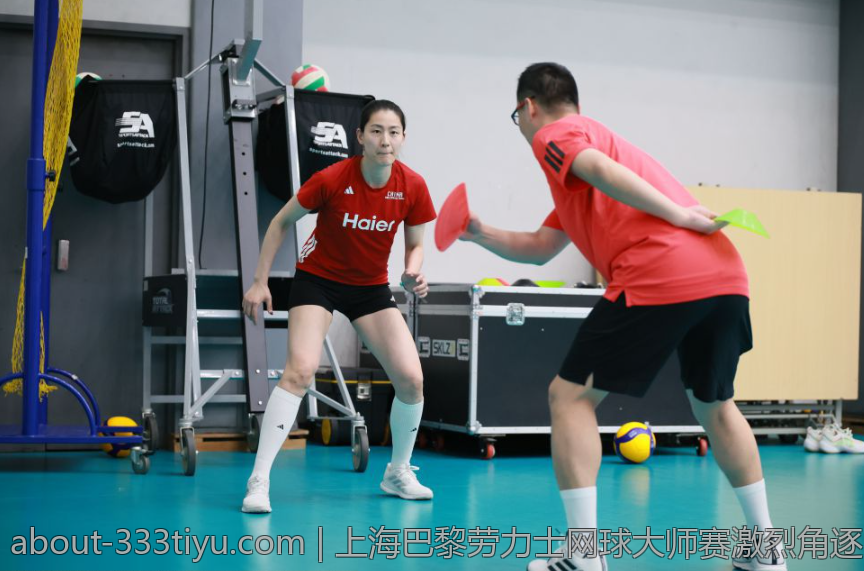 上海巴黎劳力士网球大师赛激烈角逐